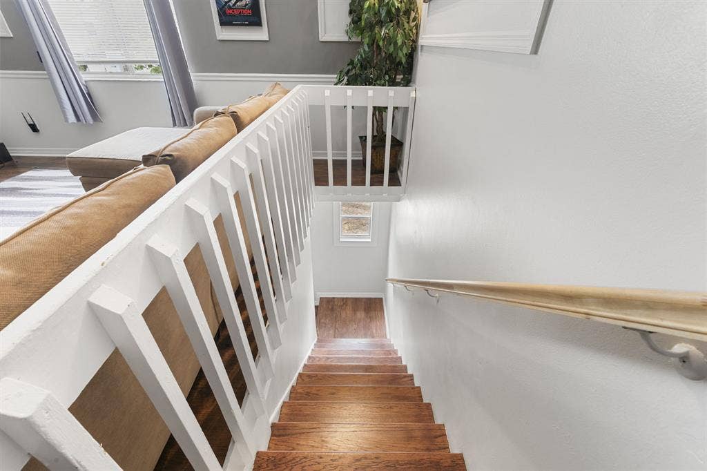 Private Entrance & Bathroom - King