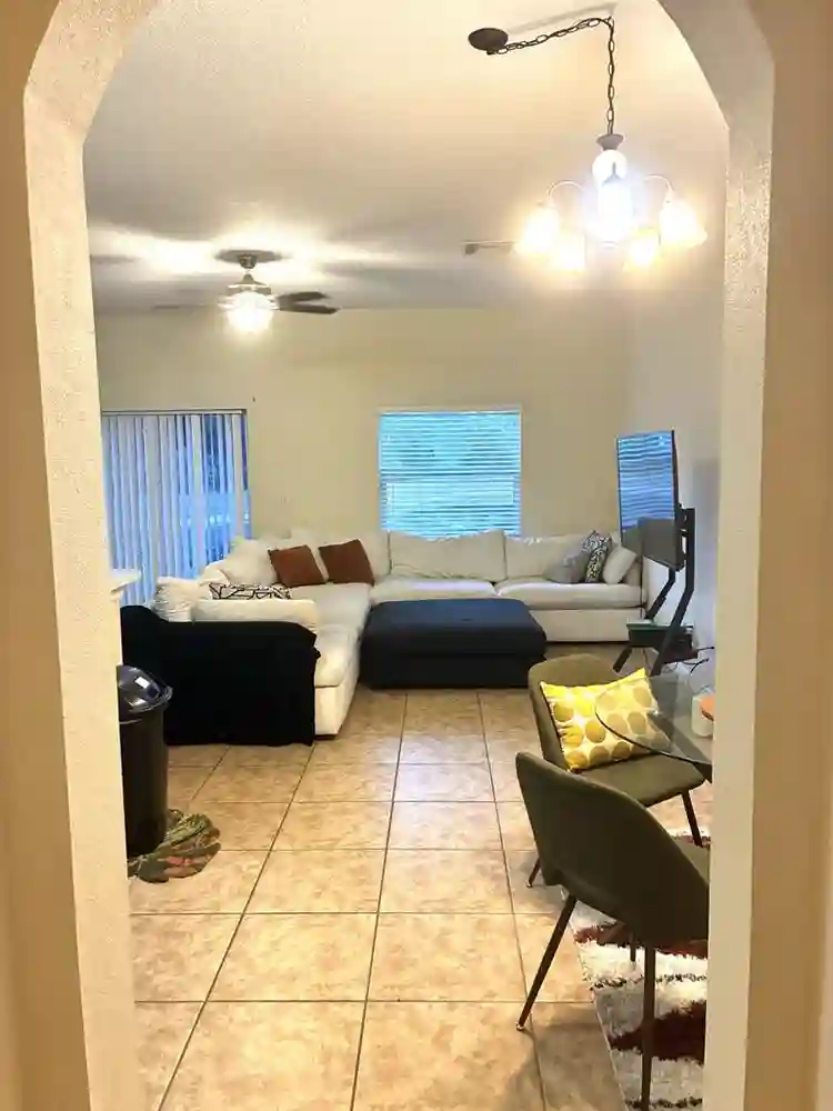 Avalon Park/ East Orlando Rooms