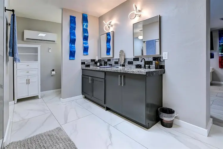 Rooms available in Tempe