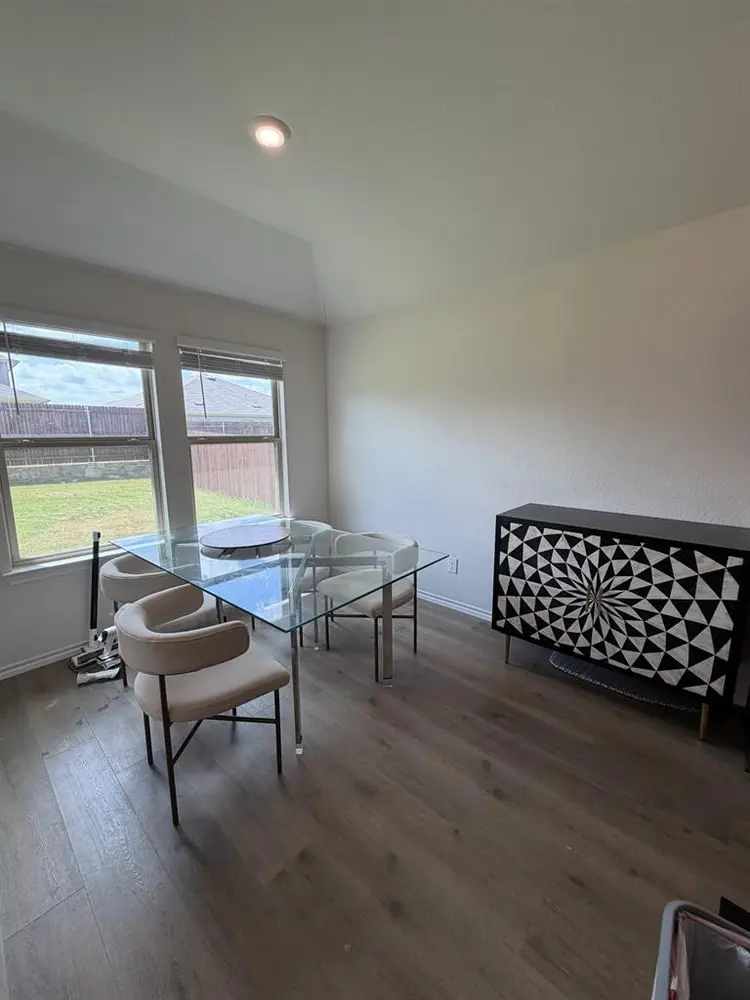 1600 sf, fully furnished, $750/ rm