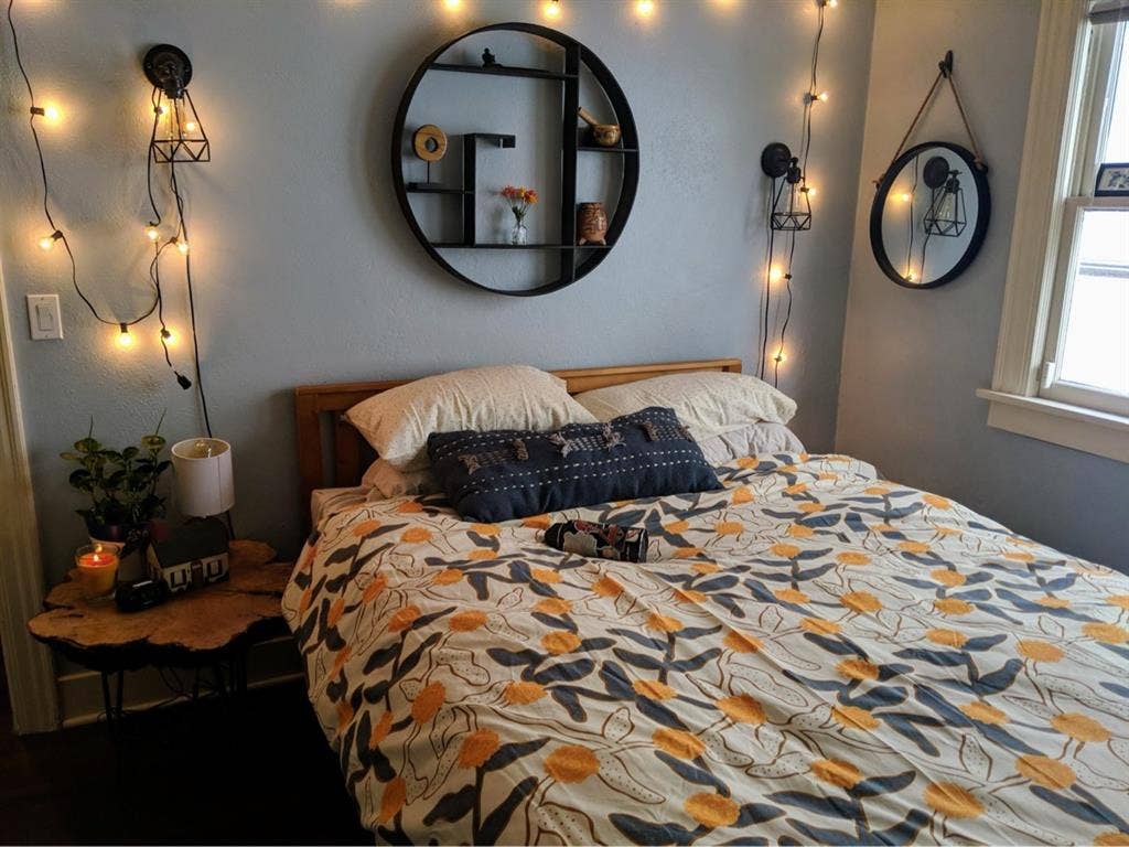 Room available in Greenlake home!