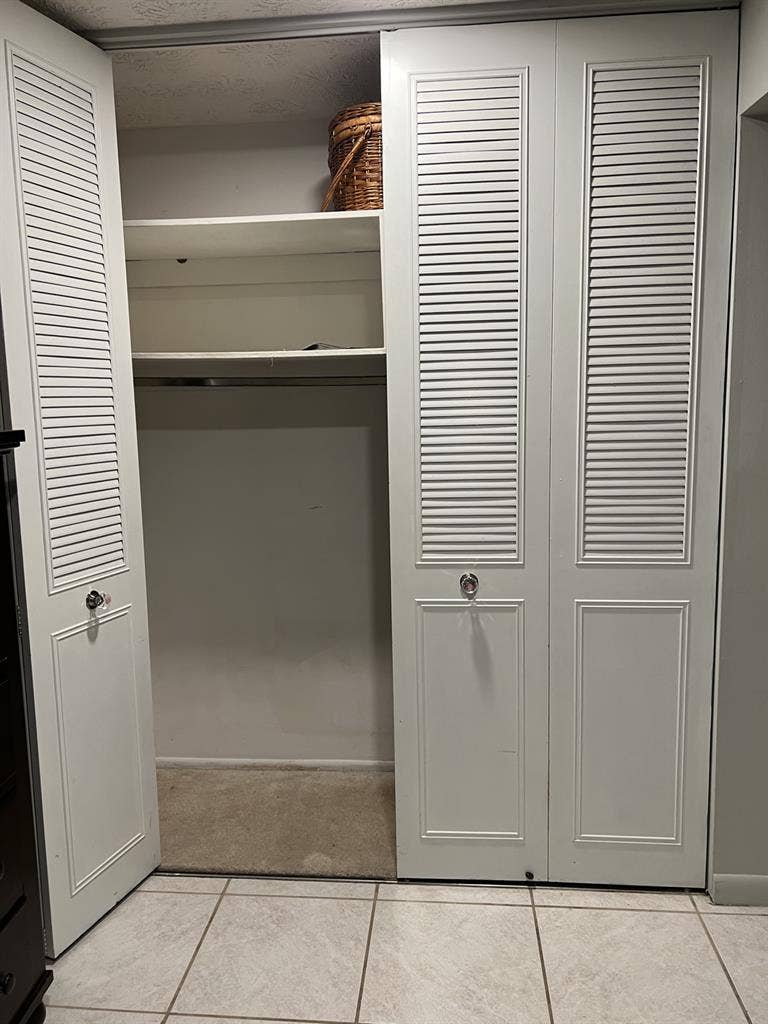 Master Bedroom For Rent!