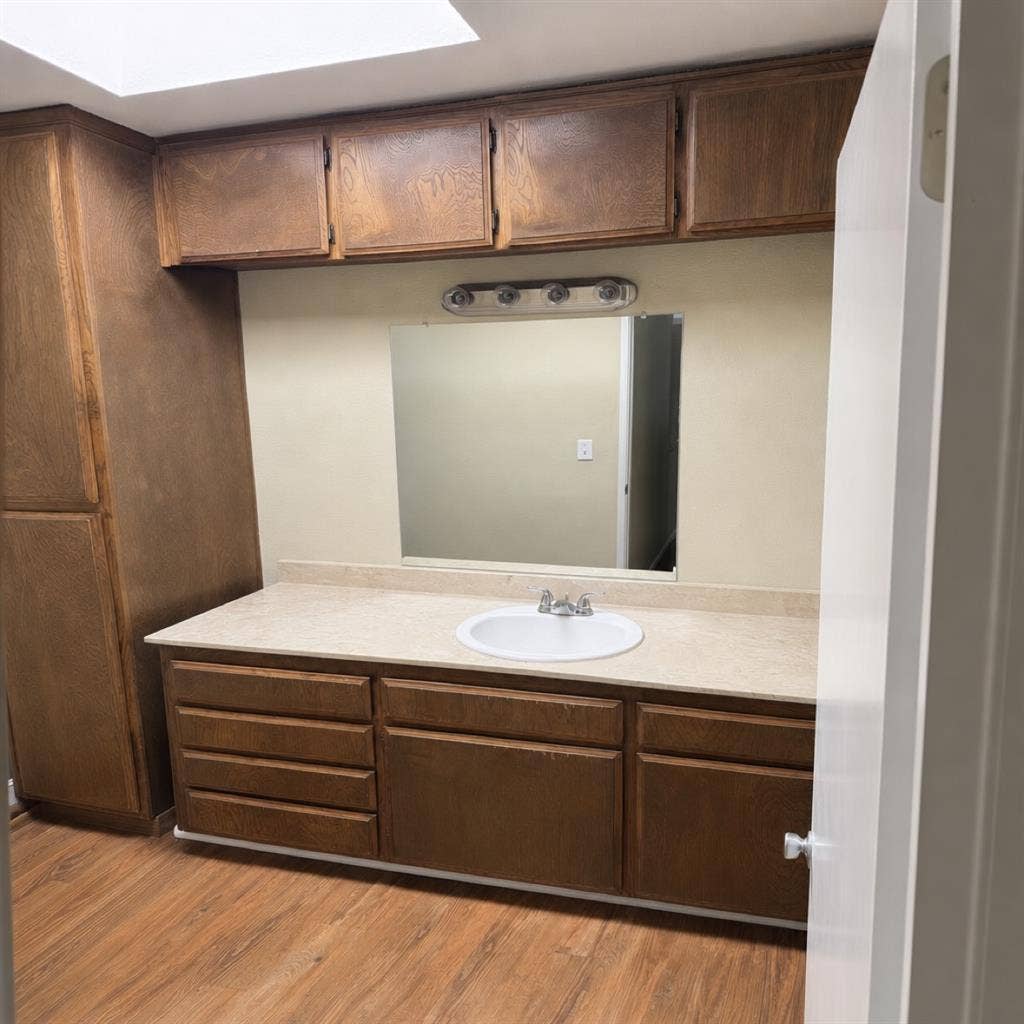 Large Master Bedroom with bathroomm