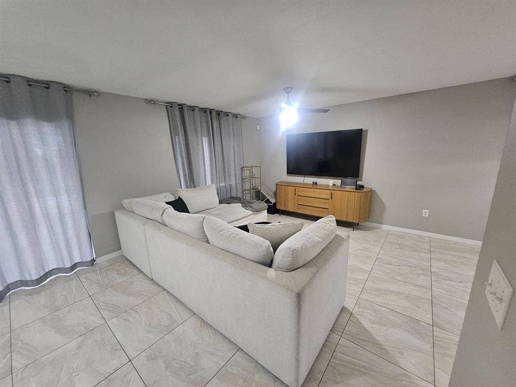 Room for rent in Riverview. 850$
