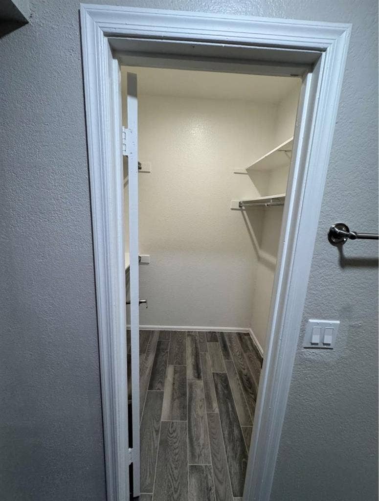 Female R private bed/ba scottsdale
