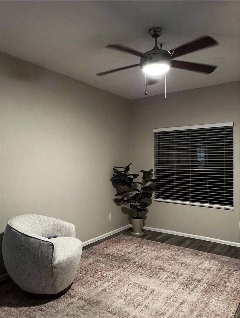 Female R private bed/ba scottsdale