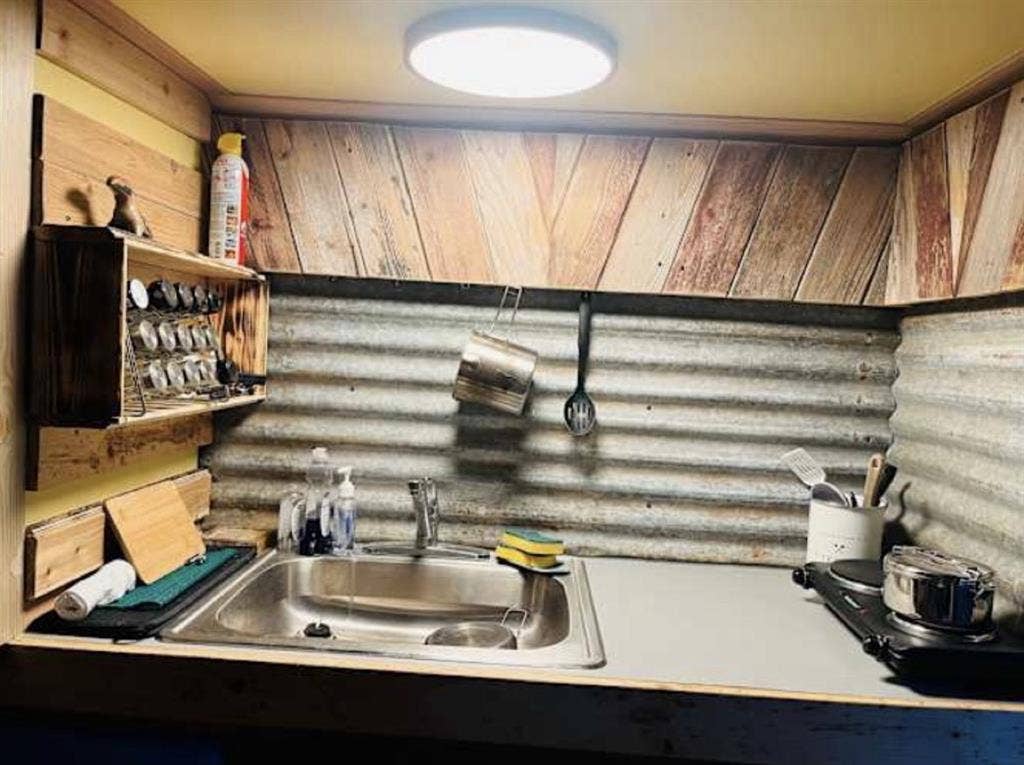 Cute quiet studio full furnished