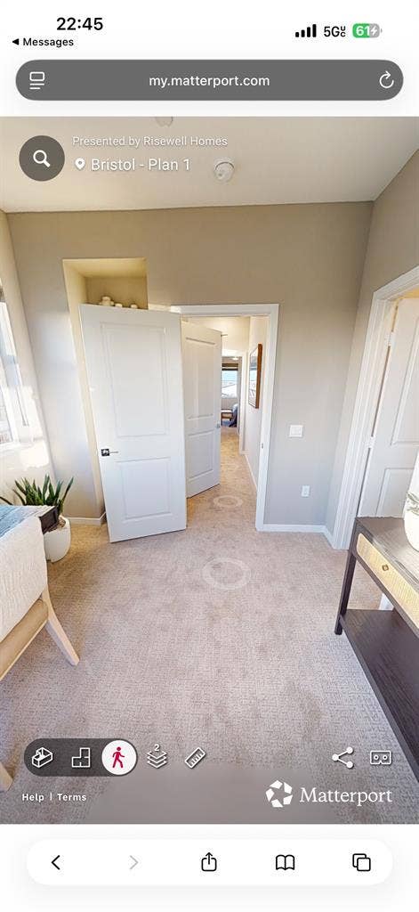 Single bedroom with private bath