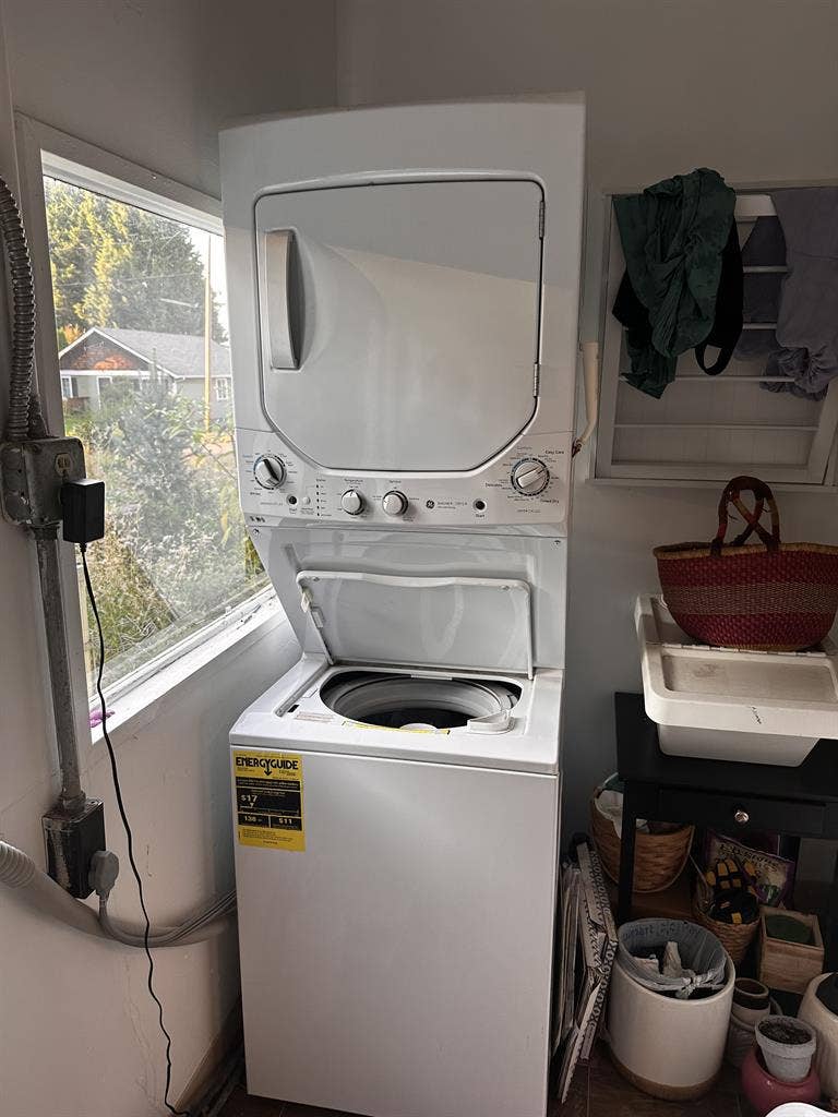 Room Available in 2BR/1BA Home