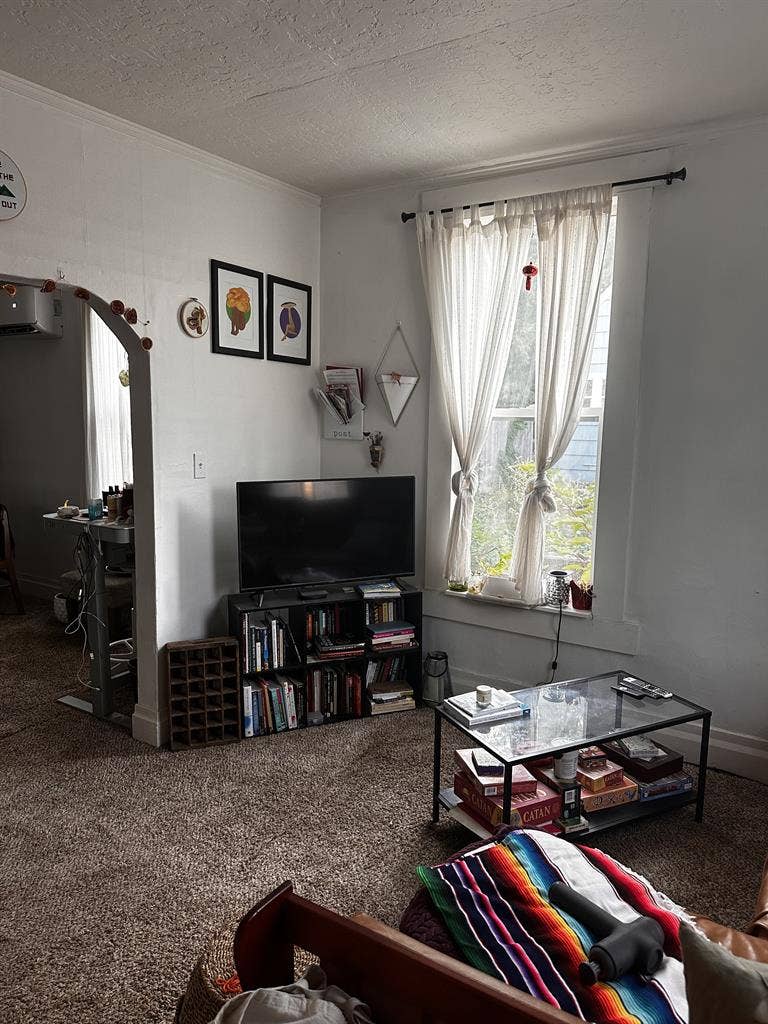Room Available in 2BR/1BA Home