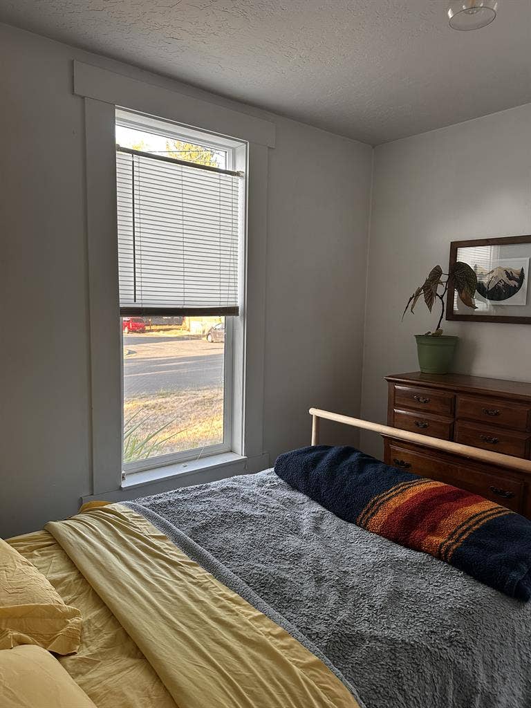 Room Available in 2BR/1BA Home