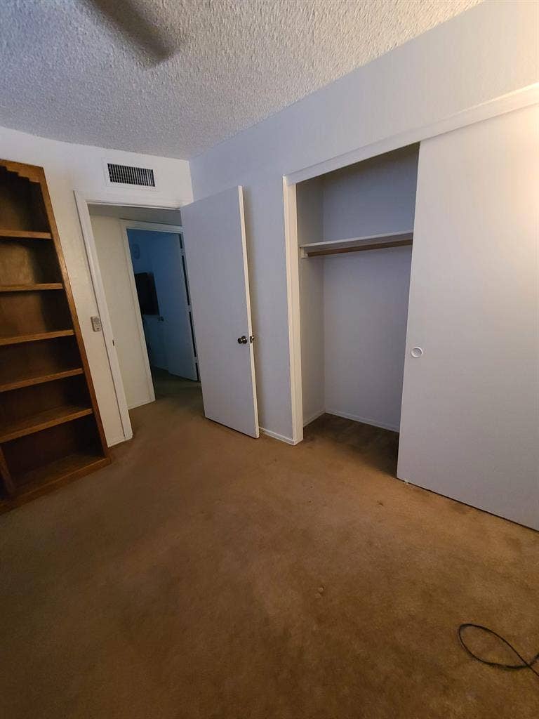 Room for rent in real nice house