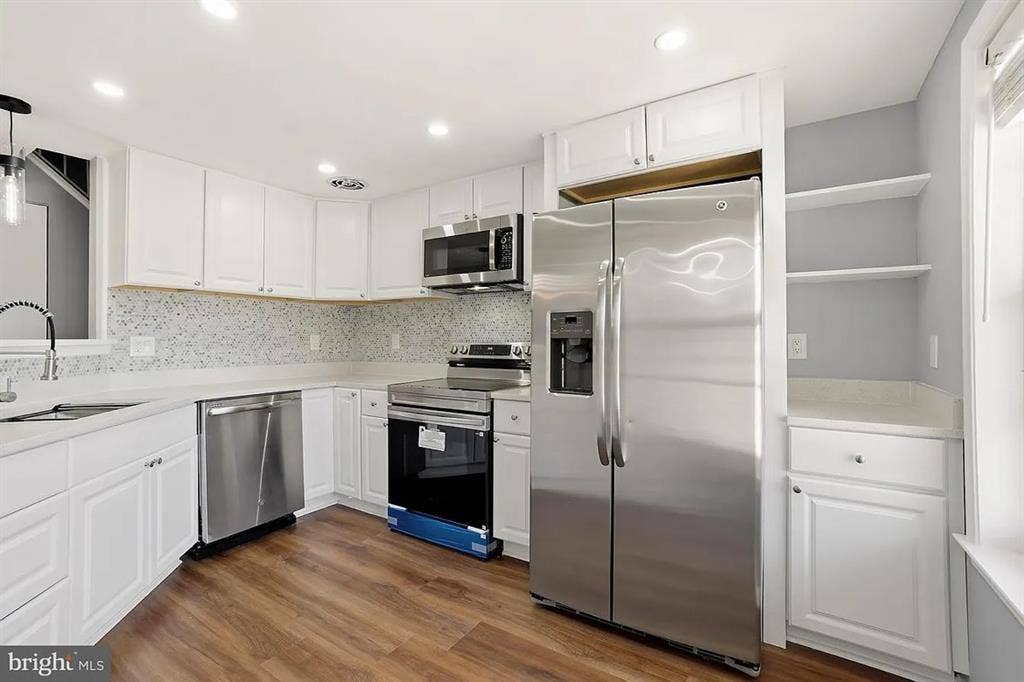 2 available rooms for rent