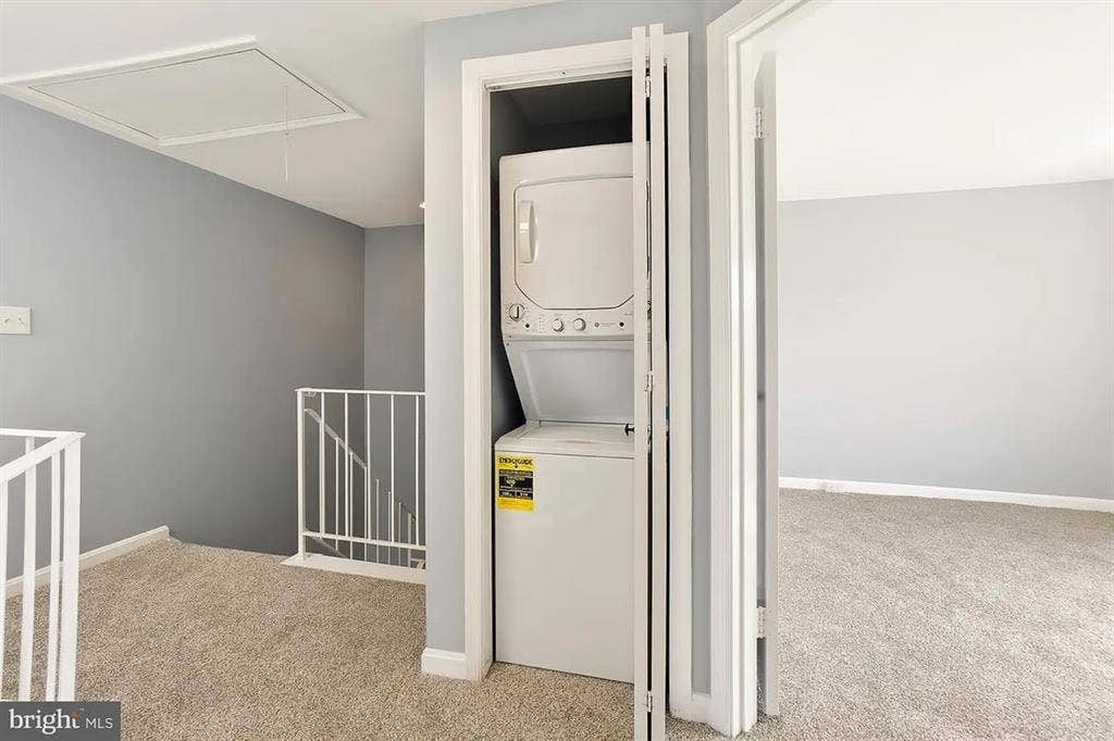 2 available rooms for rent
