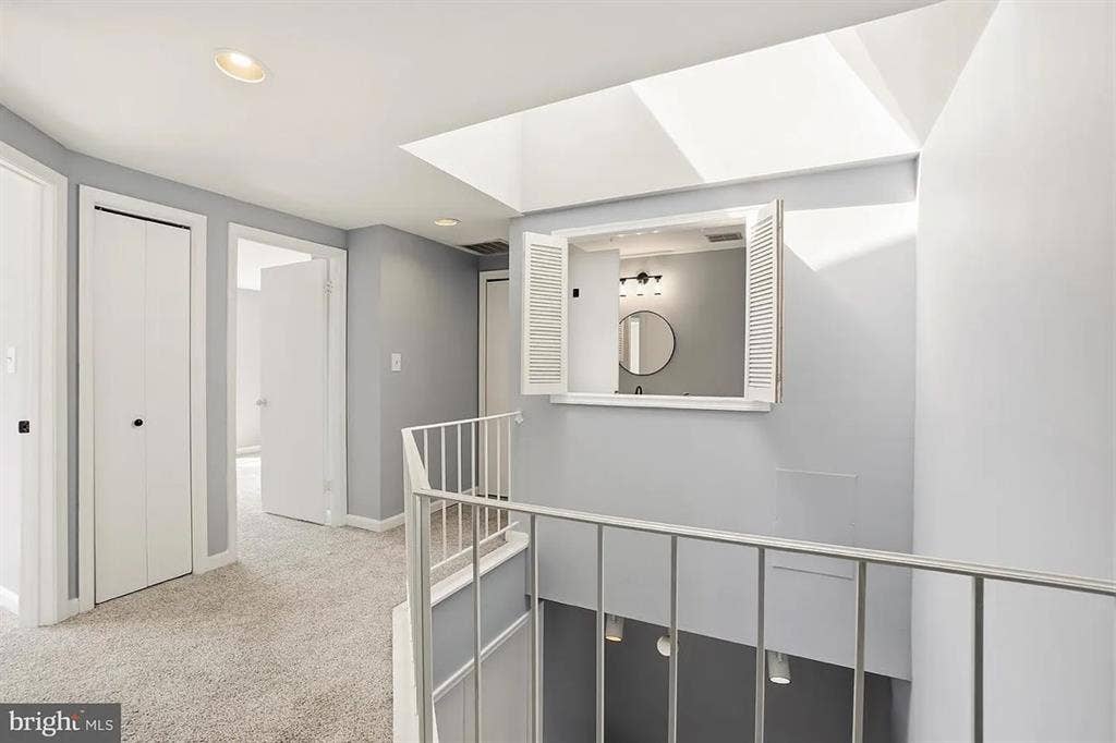 2 available rooms for rent