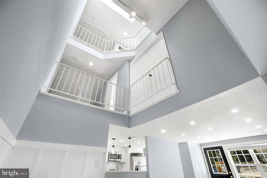 2 available rooms for rent