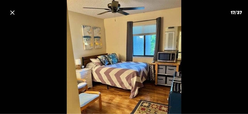 Coastal room for rent male or fml