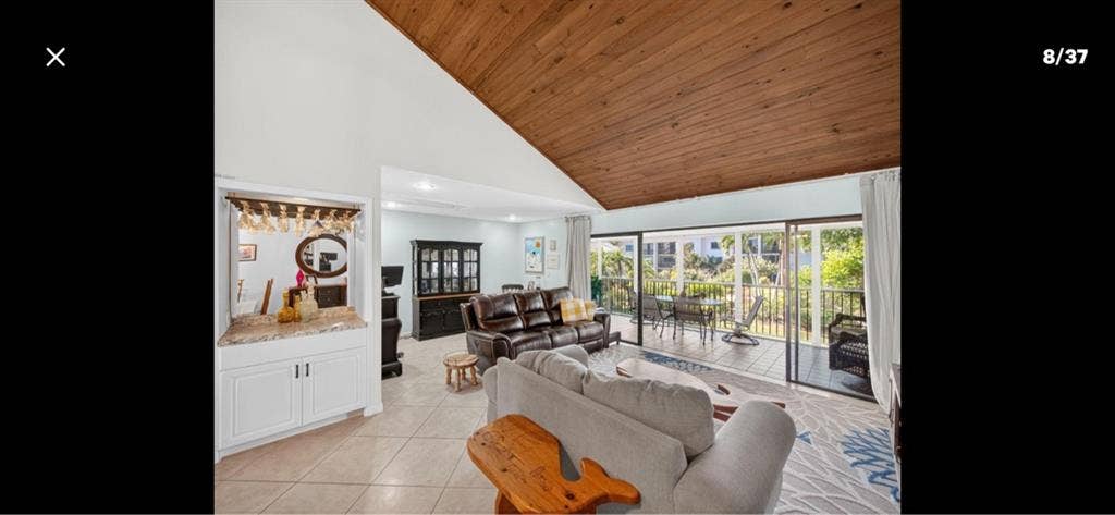 Coastal room for rent male or fml