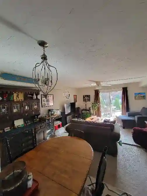 Clean quiet room with a pool