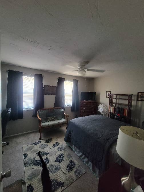Clean quiet room with a pool