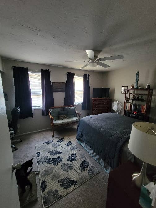 Clean quiet room with a pool