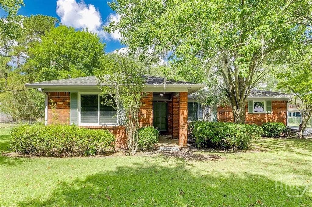 1 bedroom in Bloomingdale Ga