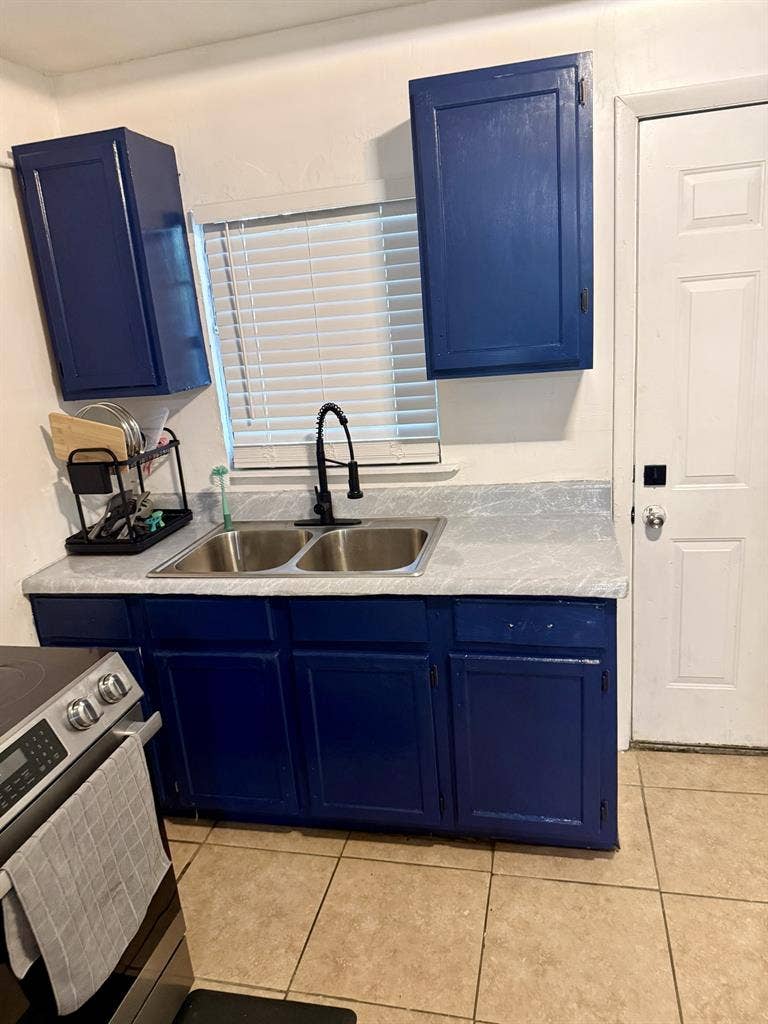 Private Room Available July 6th