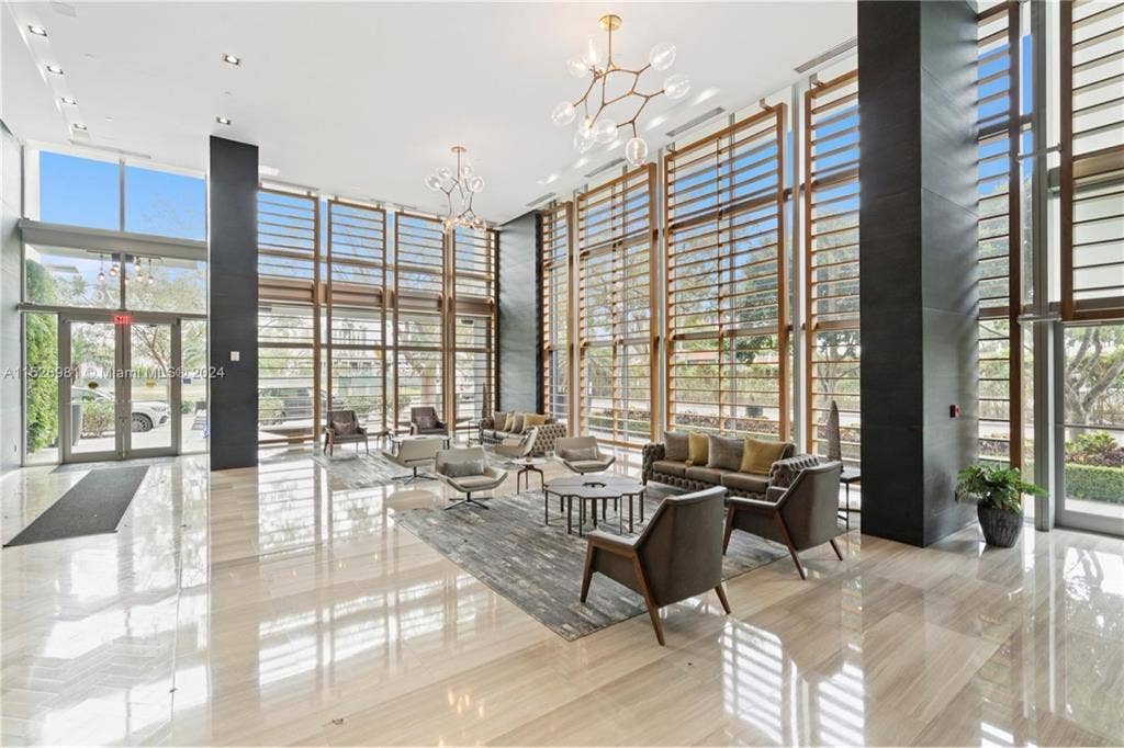 Midtown 2 Miami 1 bed high ceilings