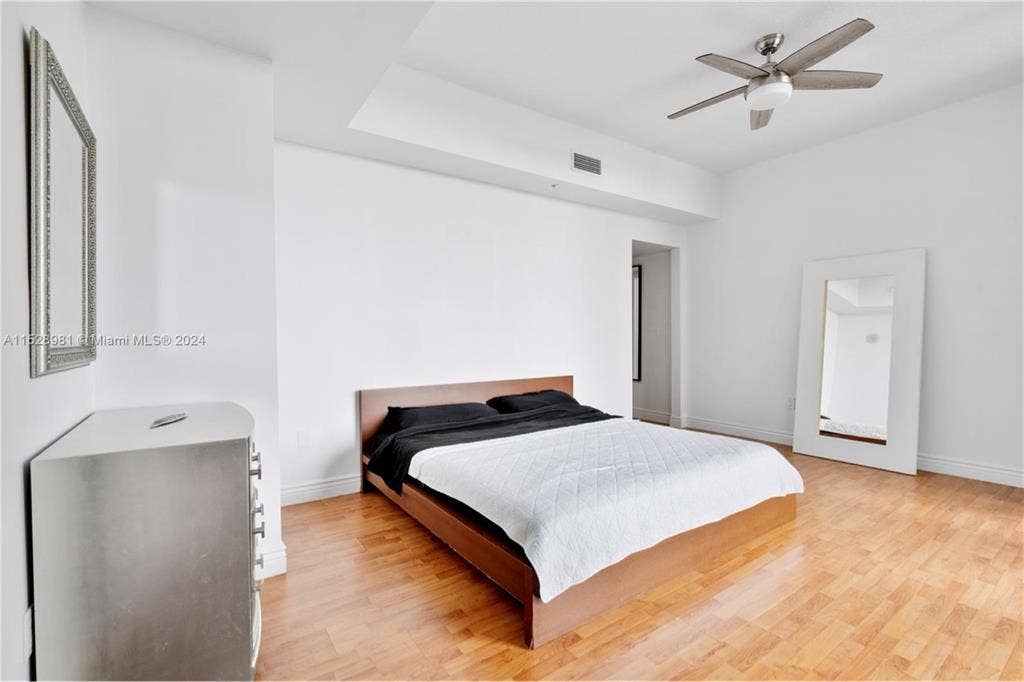 Midtown 2 Miami 1 bed high ceilings