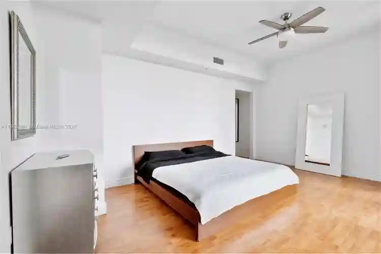 Midtown 2 Miami 1 bed high ceilings