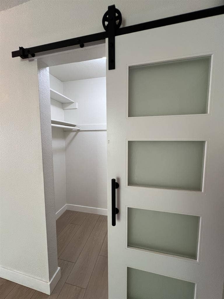 Spacious Room with Private Entrance