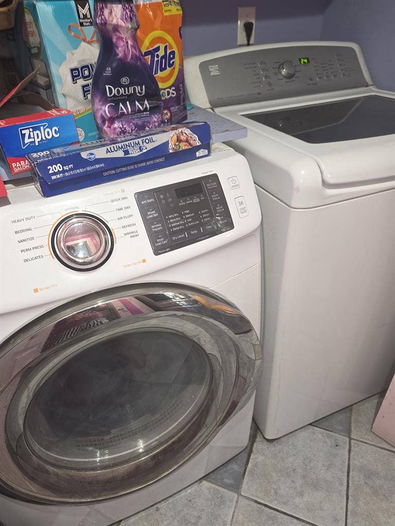 Private room for rent with a family