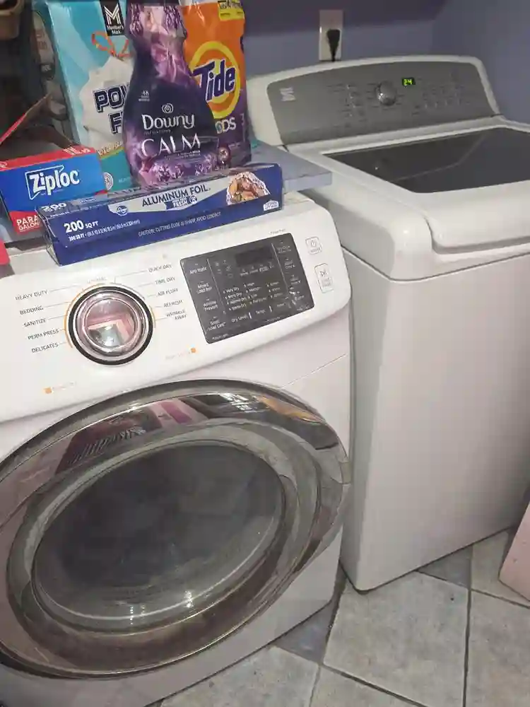 Private room for rent with a family