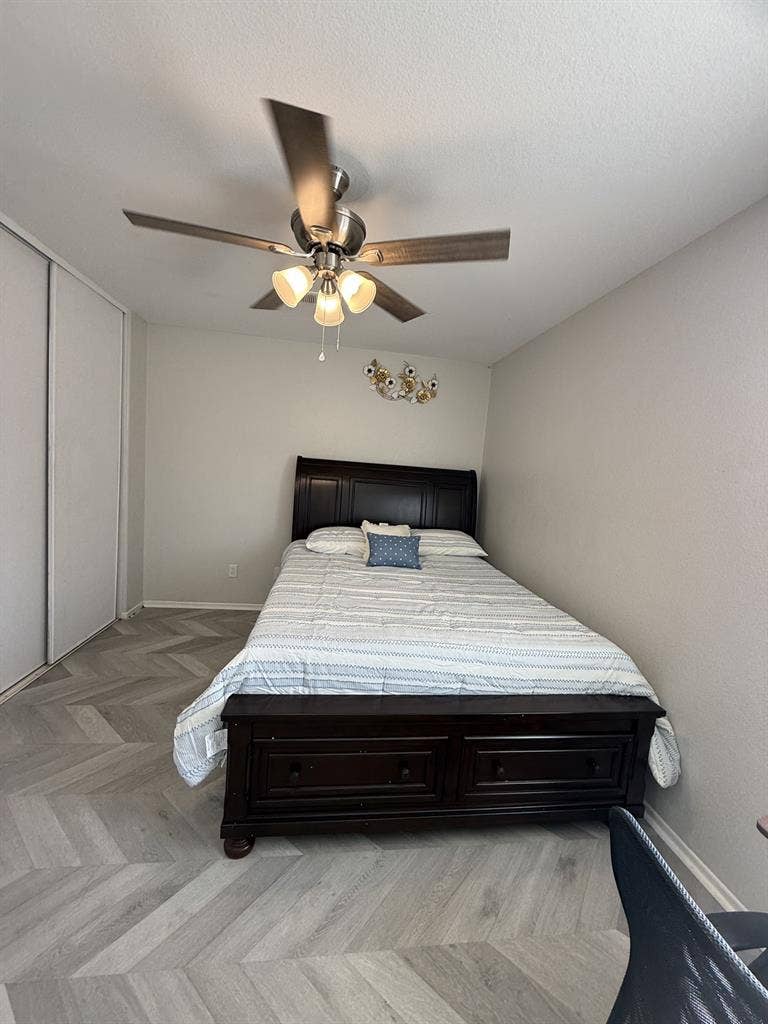 Perris, CA-Furnished room for rent