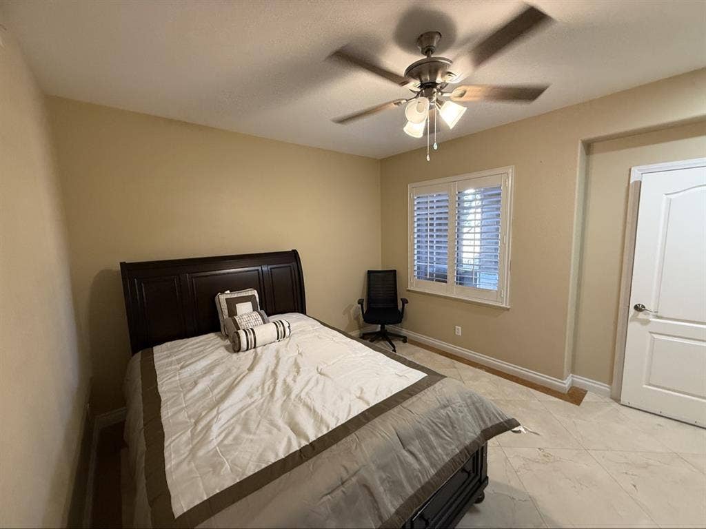 Furnished room for rent in Perris.