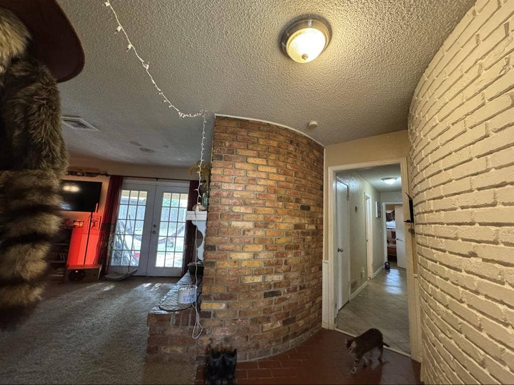 Large room in artistic house