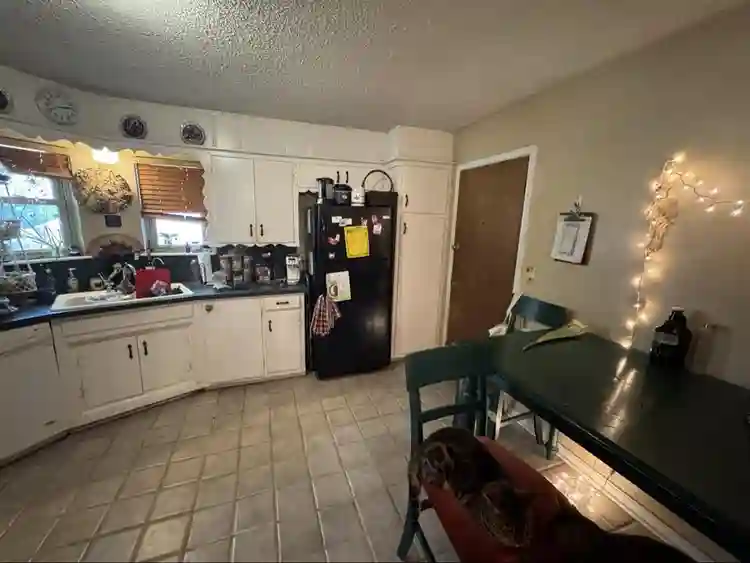 Large room in artistic house