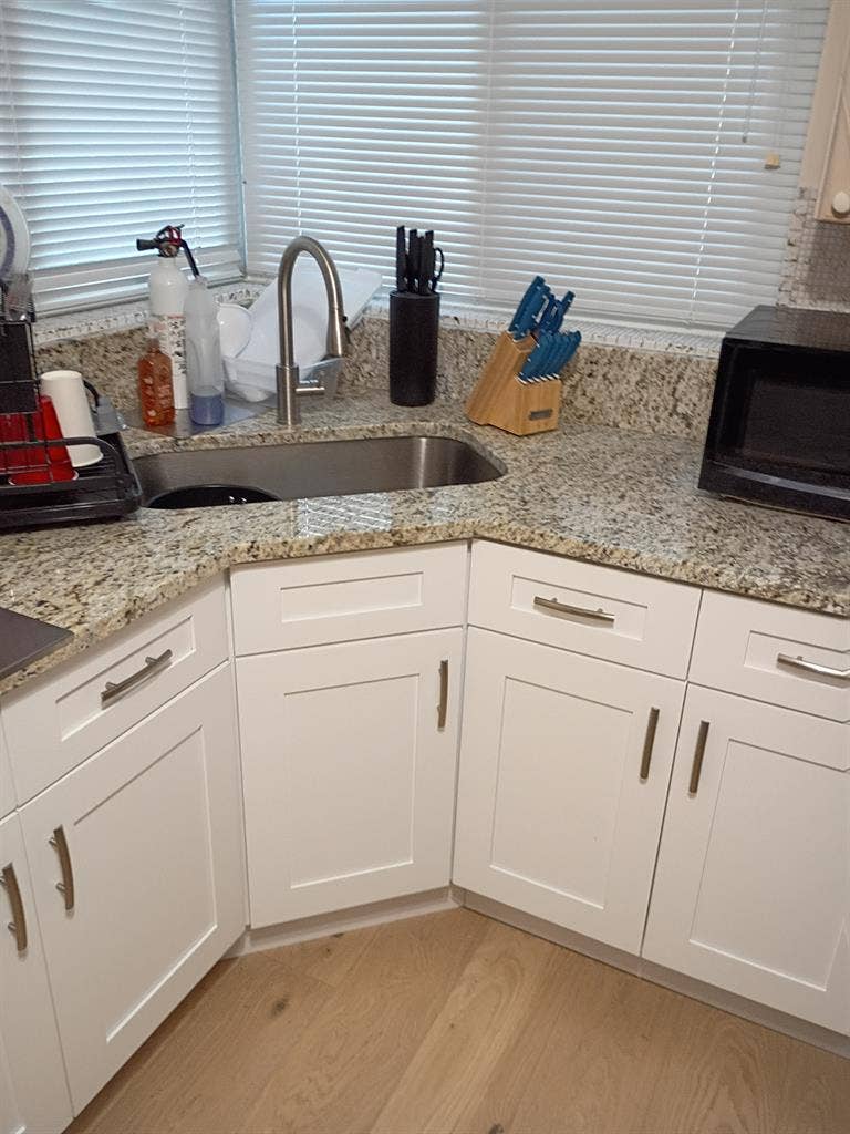 SHARE 2 BR 2BA HOME