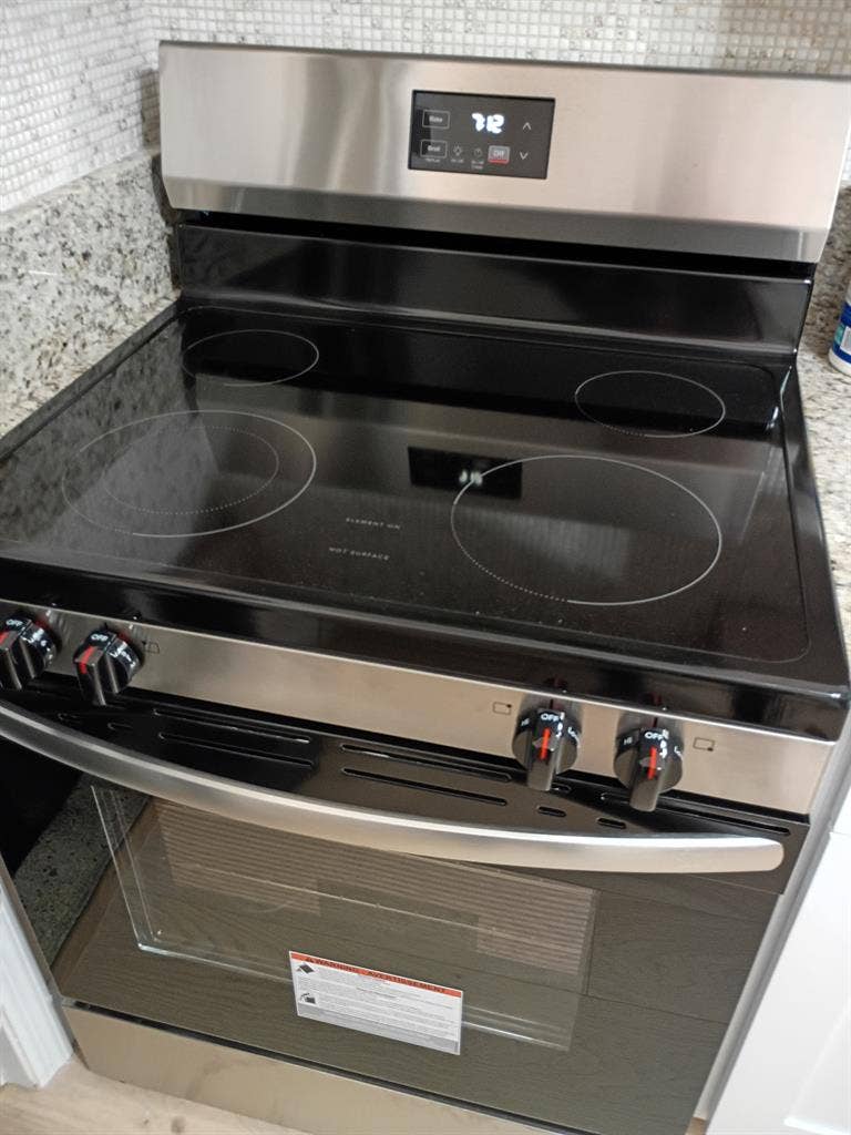 SHARE 2 BR 2BA HOME