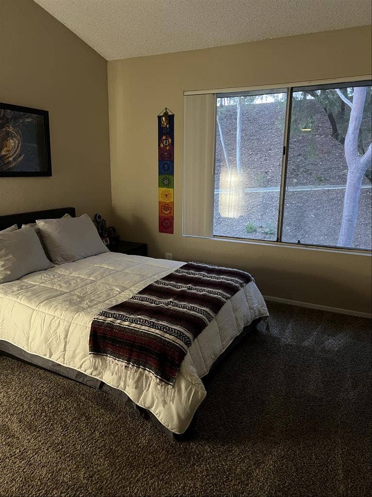 1500$ room for rent at the beach