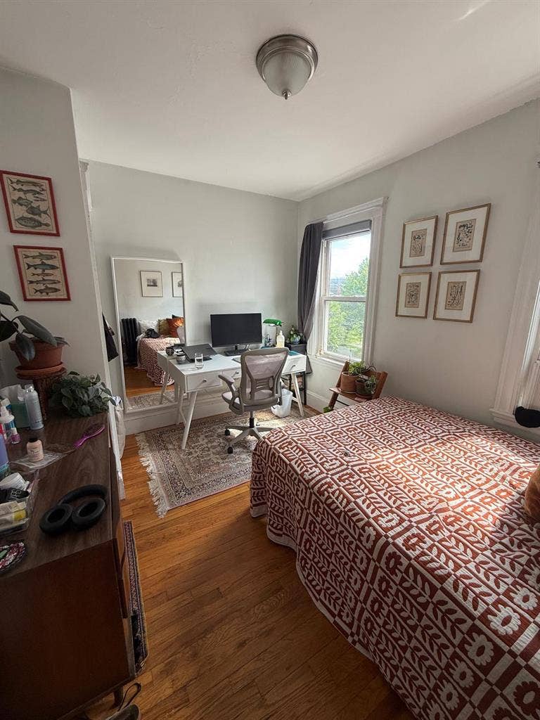 Looking for sublet for August