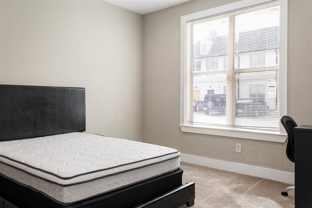 Furnished Student Rooms Near Baylor