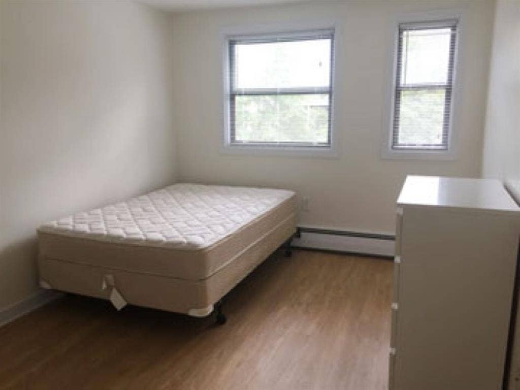 Room in 3BR unit - 65 Dwight Street