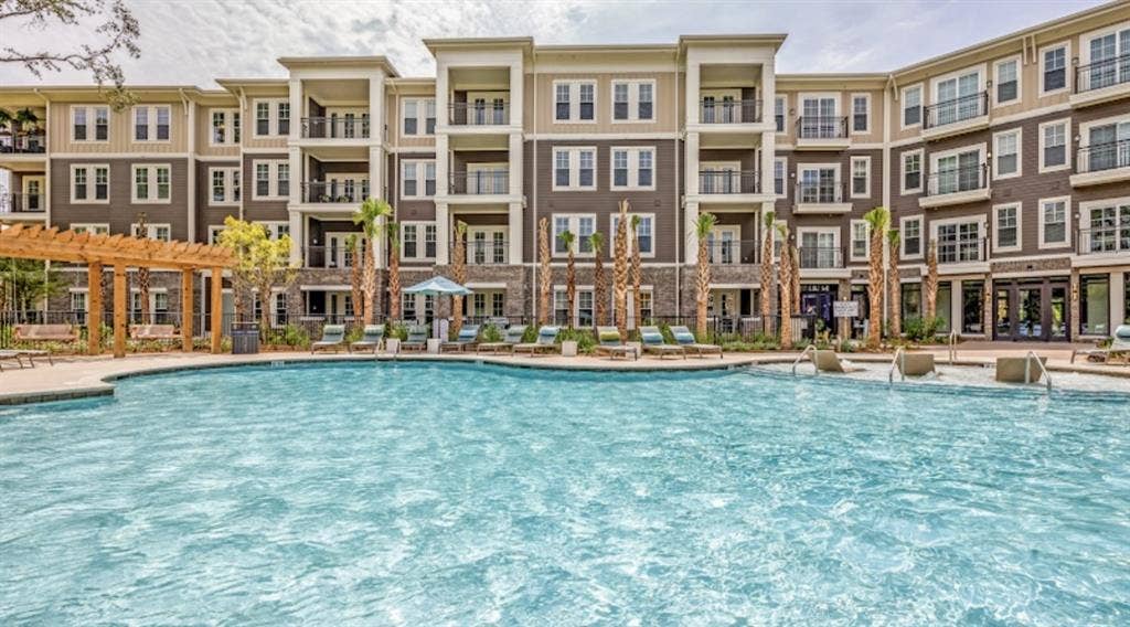 Room for rent in 2bd/2ba