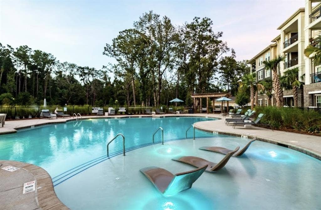 Room for rent in 2bd/2ba