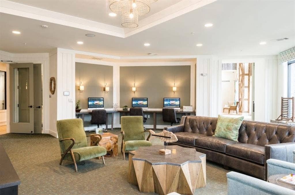 Room for rent in 2bd/2ba