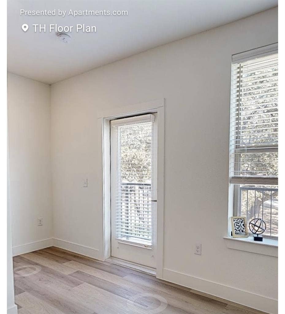 Townhome – Short-Term Lease