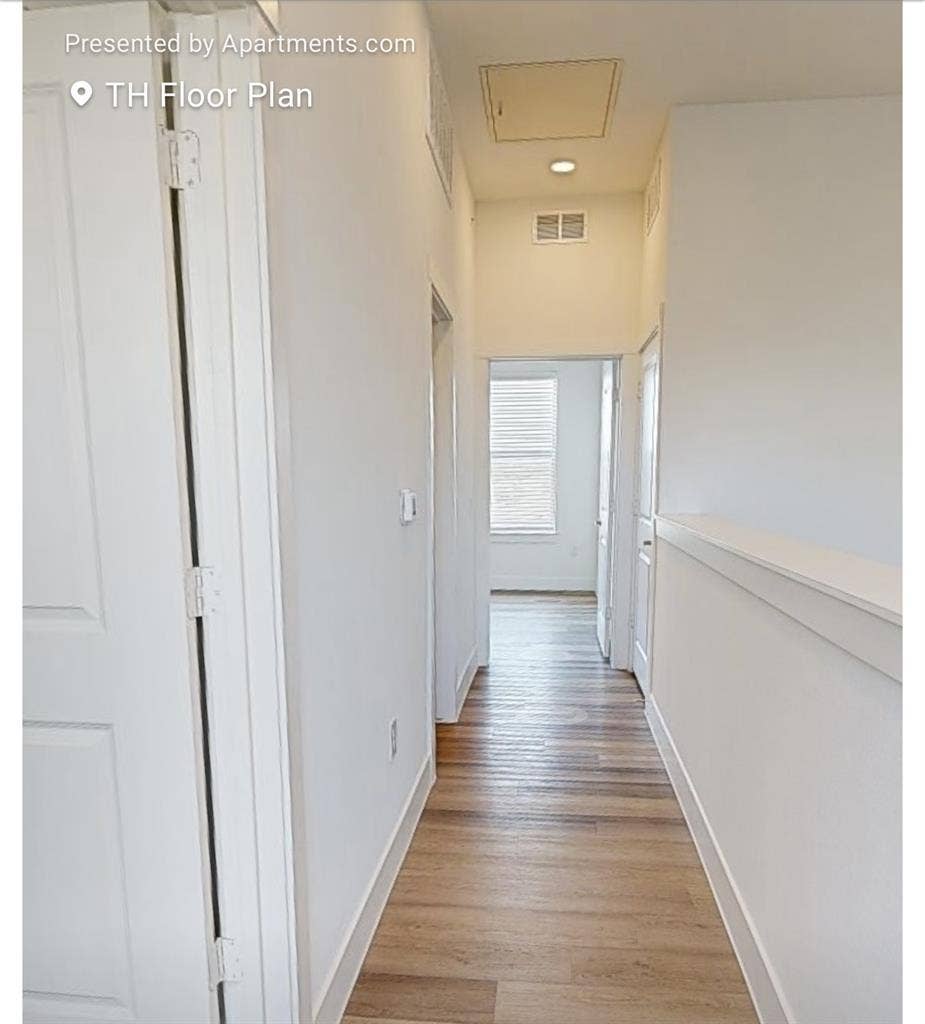 Townhome – Short-Term Lease