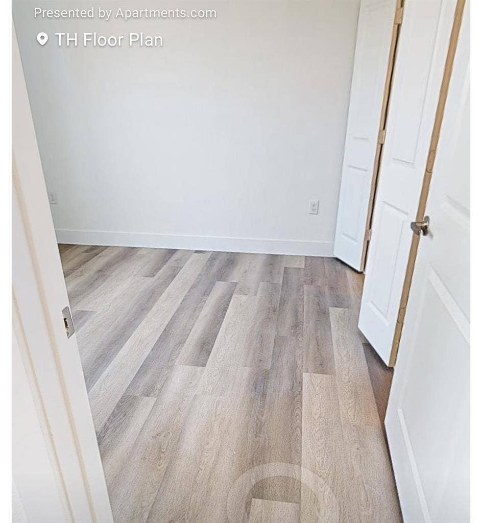 Townhome – Short-Term Lease