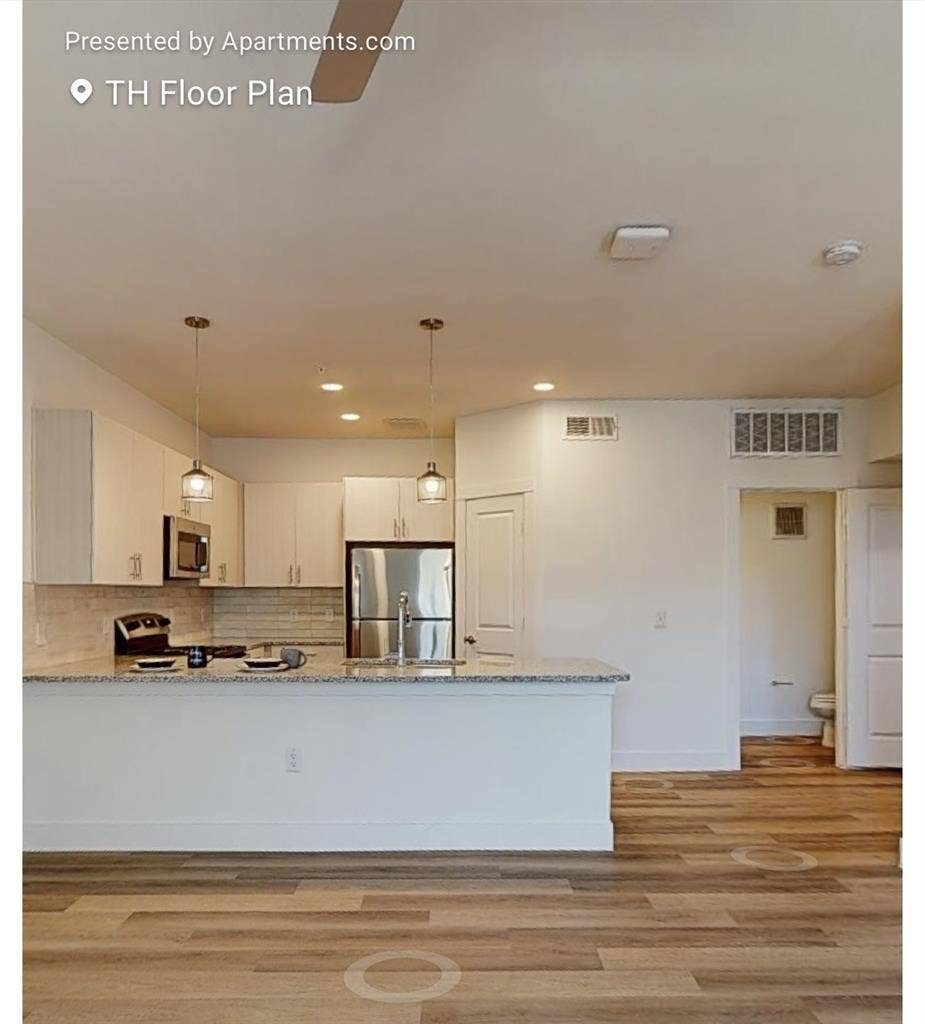 Townhome – Short-Term Lease